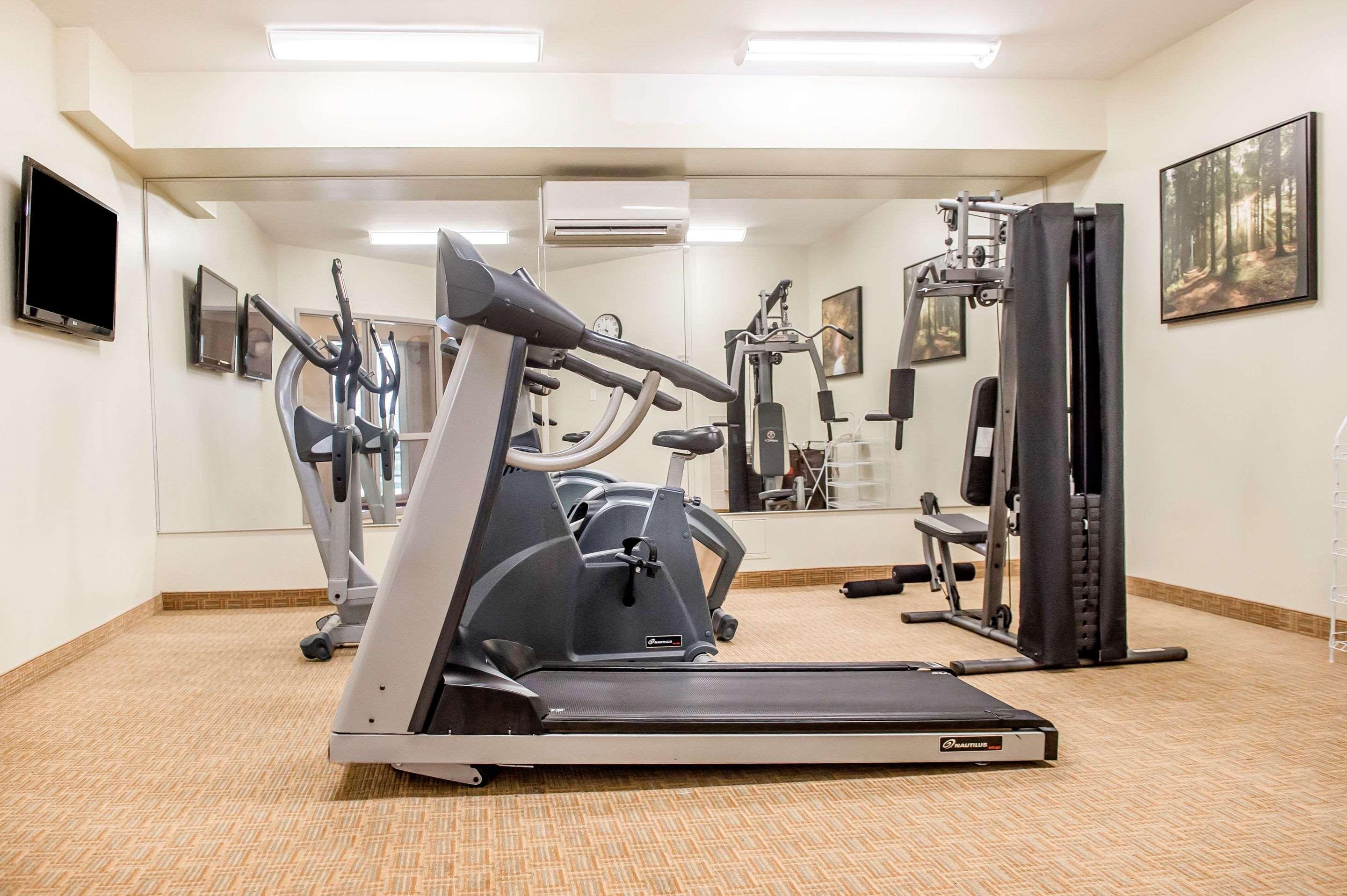 Quality Inn & Suites Hawkesbury Extérieur photo